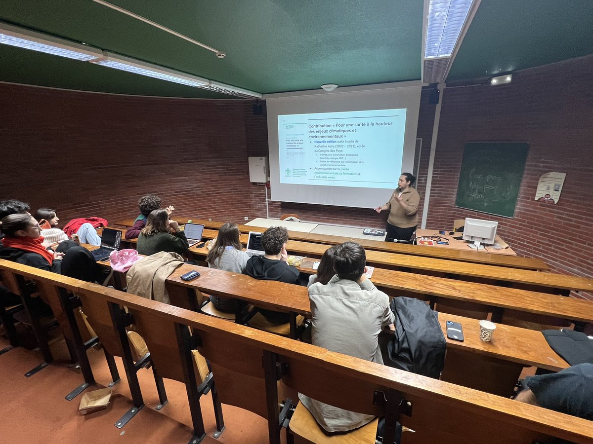 #TESE | Merci à @Amine_ANEPF de venir former les étudiants toulousains sur l’#écologie dans l’industrie #pharmaceutique 

Bravo à <a href="/AeptToulouse/">AEPT-Toulouse</a> et particulièrement à @valmasseron pour l’investissement dans cette thématique et cette contribution