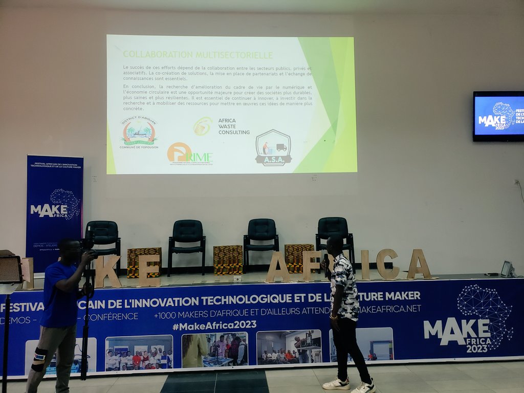 MakeAfrica2023's tweet photo. #MakeAfrica - Talks du jour
@YopCrealab 🇨🇮 présente son expérience du Numérique pour l'amélioration du cadre vie.
Des solutions conçues en collaboration avec @mairieyopougon & @primatureci
#MakeAfrica2023 #Collaboration #SolutionsLocales #CollectivitésLocales #Communautés https://t.co/G96rE5eSPM