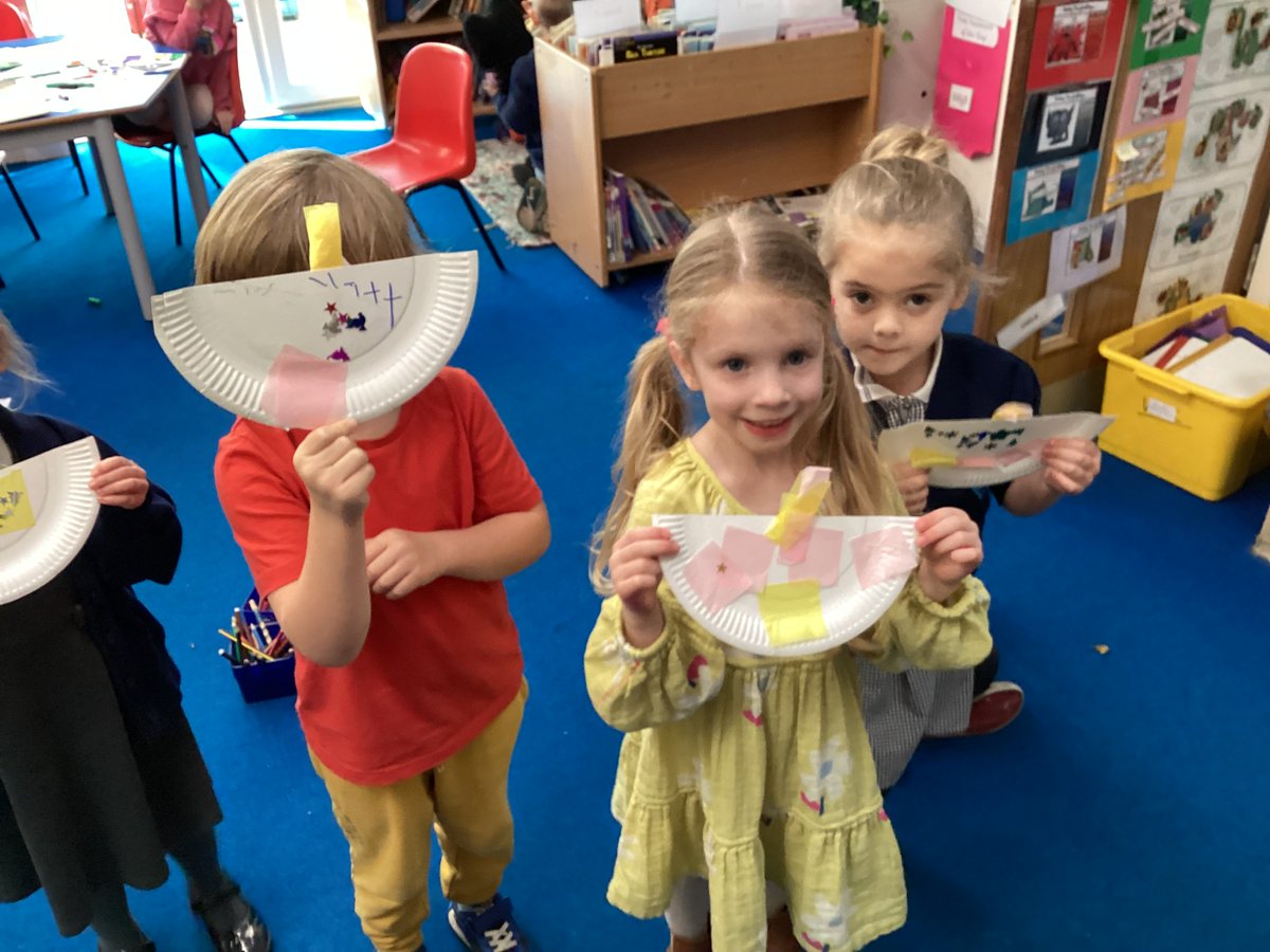 DunstonPrimary's tweet image. Today in Apples we have been celebrating Diwali the Hindu festival of light! We have had a go at making traditional sweets , Rangoli patterns and making our very own Diva lamps. #SpiresFed #SpiresRE #SpiresFS