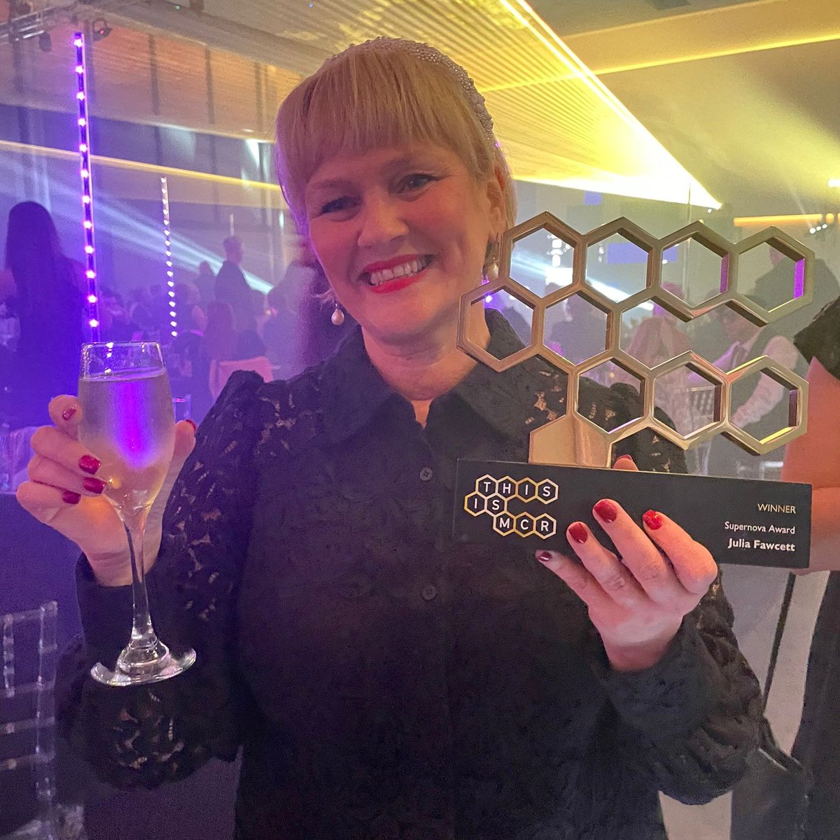 Very proud that our Chief Executive Julia Fawcett O.B.E. received the Supernova prize at last night’s @thisismcrawards. The award is given to those who have ‘gone above and beyond for the greater good of others’. Read more: bit.ly/478jbOo