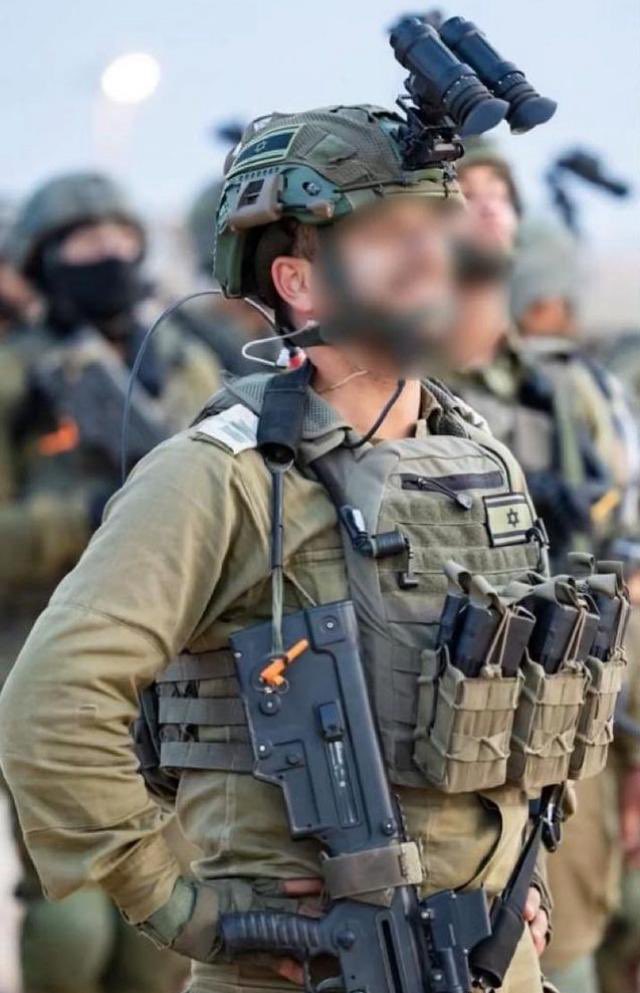 IDF's tweet photo. "We won't stop fighting for the people of Israel. That's what we're here for, and we'll do everything so the communities surrounding Gaza can prosper again."

These are CPT A. and MAJ M., 2 officers in the Bedouin Reconnaissance Battalion.

Together with their battalion in the first 24hrs of the war, they neutralized approx. 20 Hamas terrorists, cleared numerous communities of terrorists and helped evacuate the wounded under heavy fire.