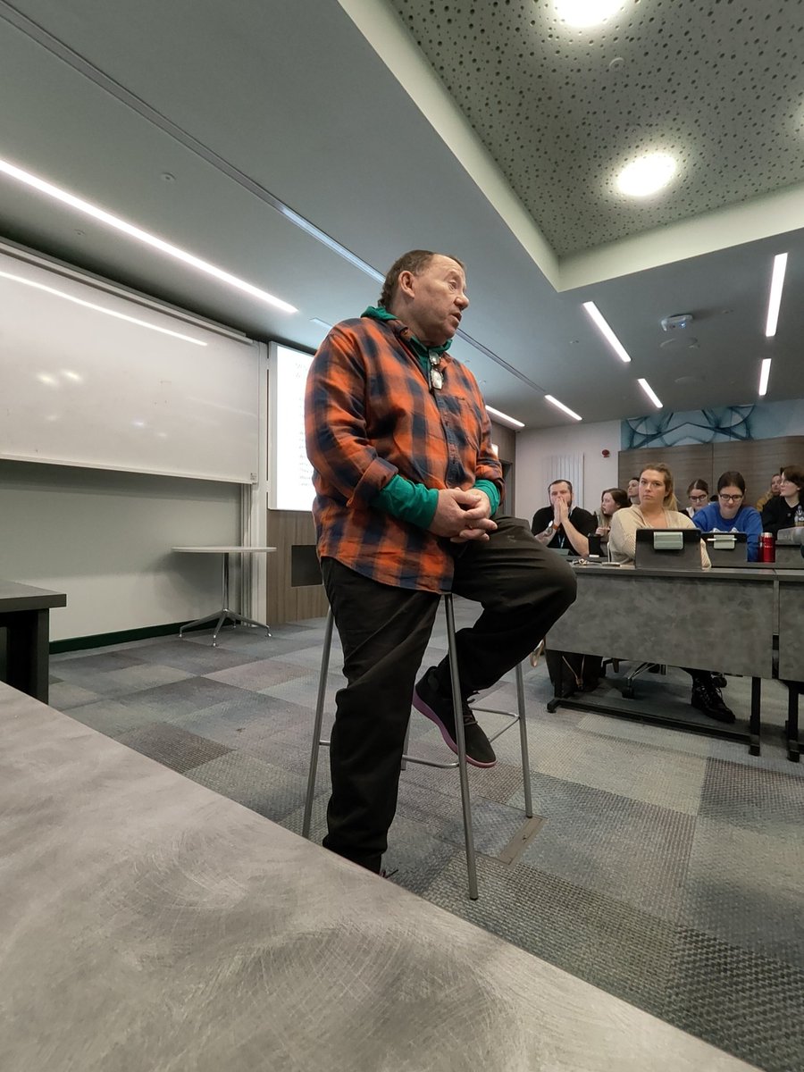A very special guest speaker in today at <a href="/TeessideUni/">Teesside University</a>: the care of children and young people with disabilities in wars and disasters. 👏