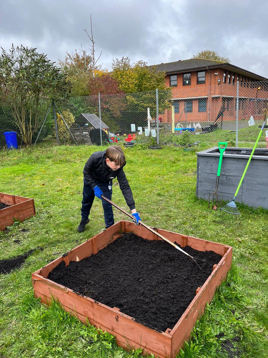 Springwest Academy 💙 tweet media