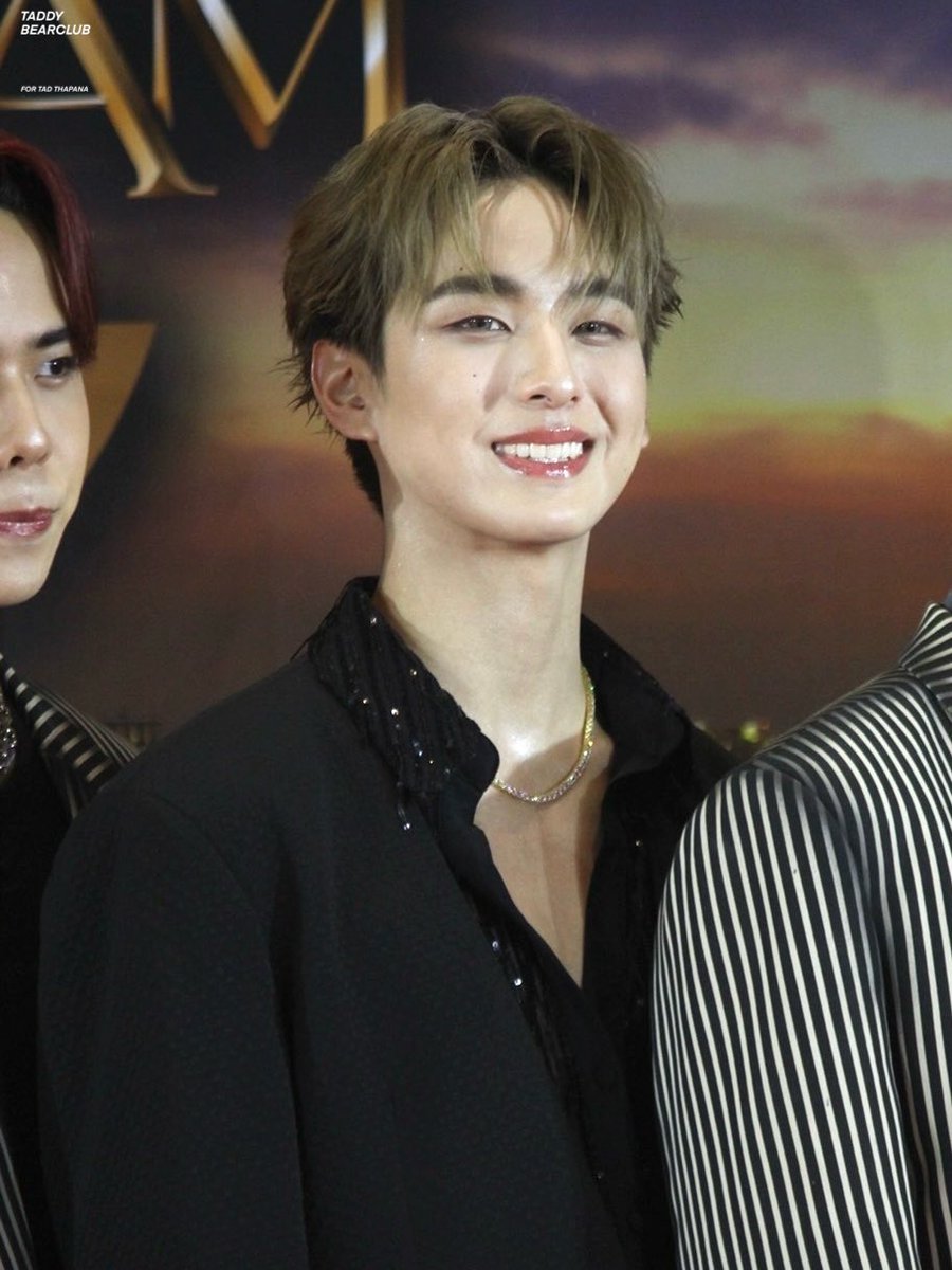 taddybearclub's tweet photo. 101123

🍾 ICONSIAM THE 5th ANNIVERSARY of THE ICON UNRIVALED
📍The icon hall , Iconsiam

หล่อเกิ๊นนนนน

#iconsiamthe5thanniversary
#TheICONUnrivaled
#5thICONSIAMxATLAS
#TadATLAS #TadThapana
#ATLASth #ATLAS_th
@TadThapana https://t.co/2Mx60ZaOo1