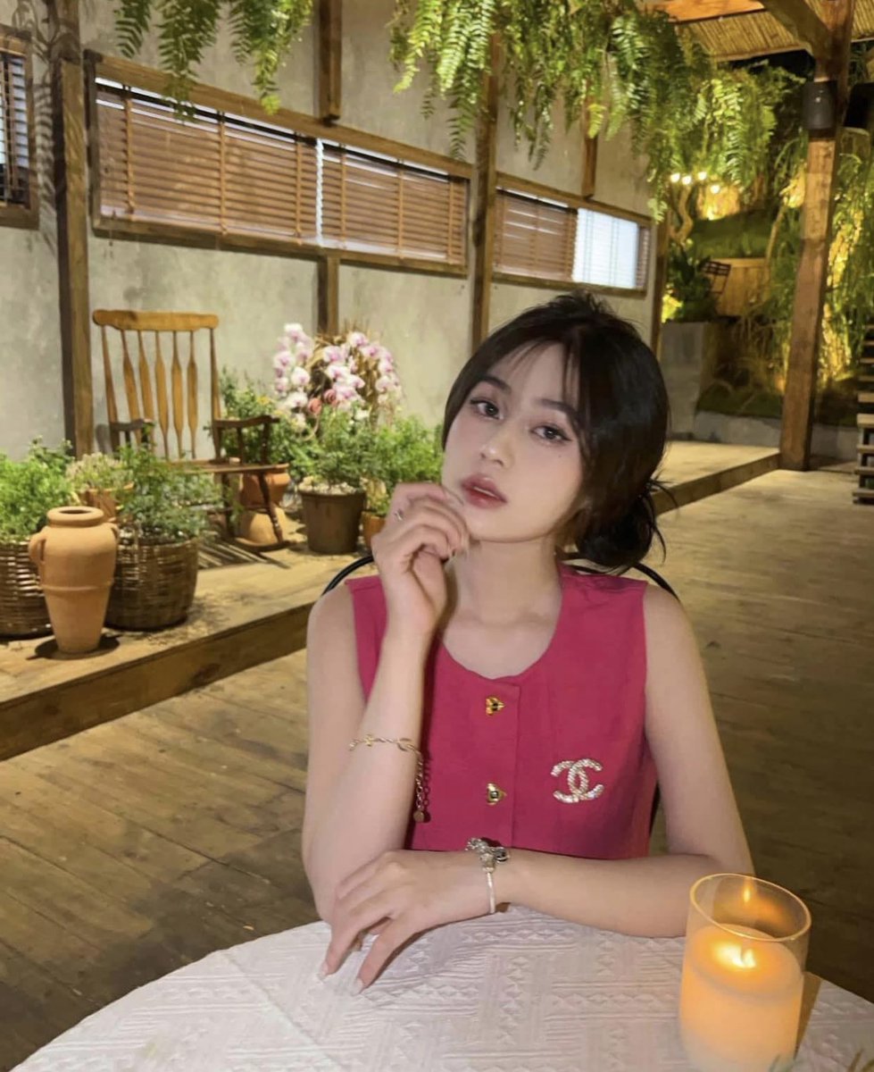 Emily Nguyễn tweet media