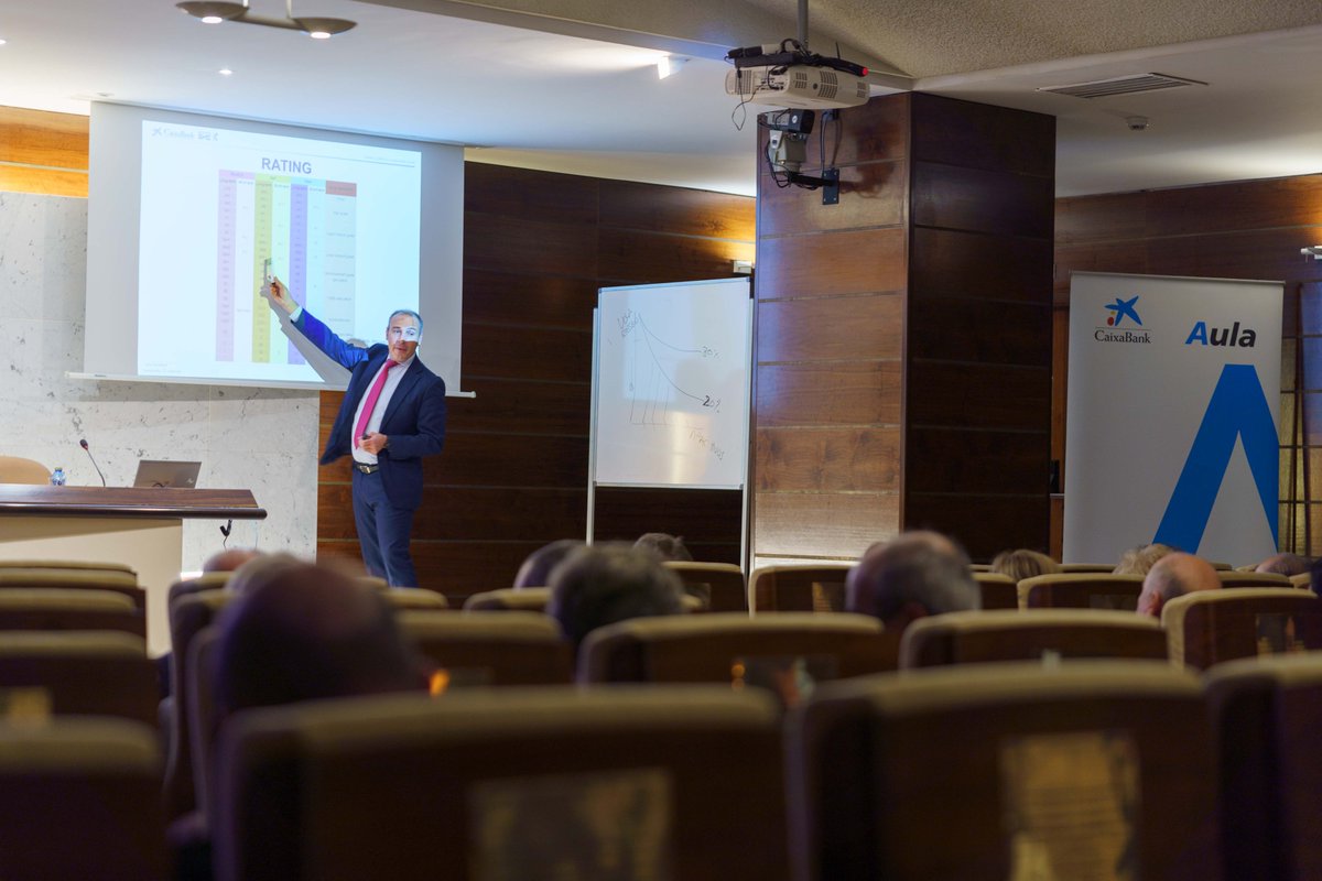 👥 Esta semana realizamos en Bilbao un nuevo curso #AulaCABK sobre planificación financiera con <a href="/KiqueKas/">Enrique Castellanos</a>, director del Instituto BME.

Consulta otras actividades para #AccionistasCABK en nuestra agenda 👇
bit.ly/AgendaInversor…