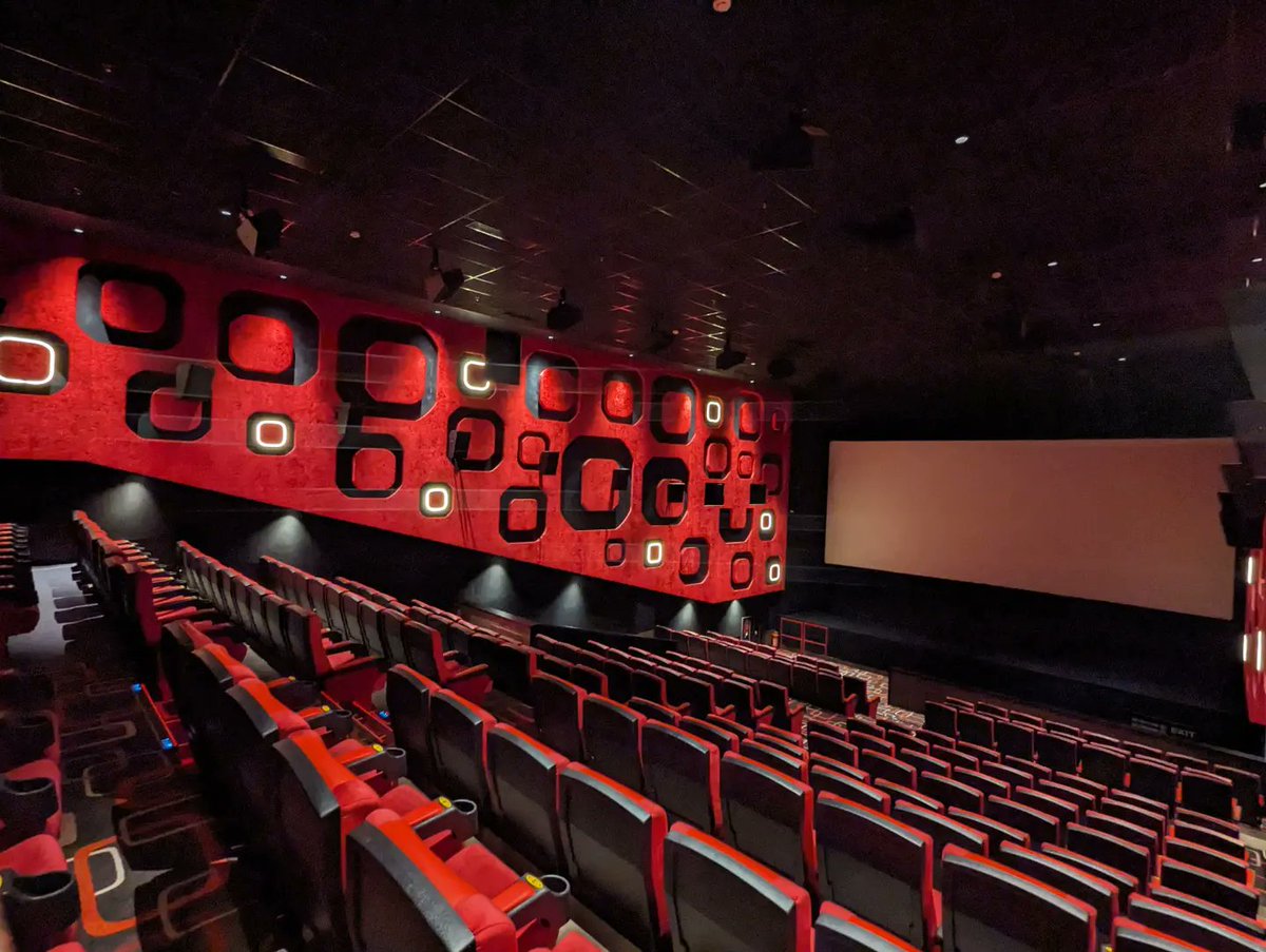 studio_scape's tweet photo. Cinema Project: 

@lakshmicinema - Hosur, Tamilnadu, India.

2 Screen Cinemas. Both screens are equipped with Dolby Atmos . 

Solutions :

Audio - QSC  Speakers, Qsys Amplification.
Screen - Galalite Screens 
Lobby - QSC BGM
3D - GetD Double beam 

Screen 1 https://t.co/GvoWsMWtMj
