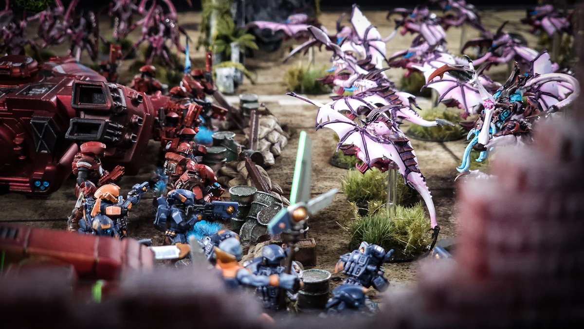 Bataille pour la survie face aux Tyrannides de Heavy à <a href="/FWS_Officiel/">French Wargame Studio</a> aujourd'hui !