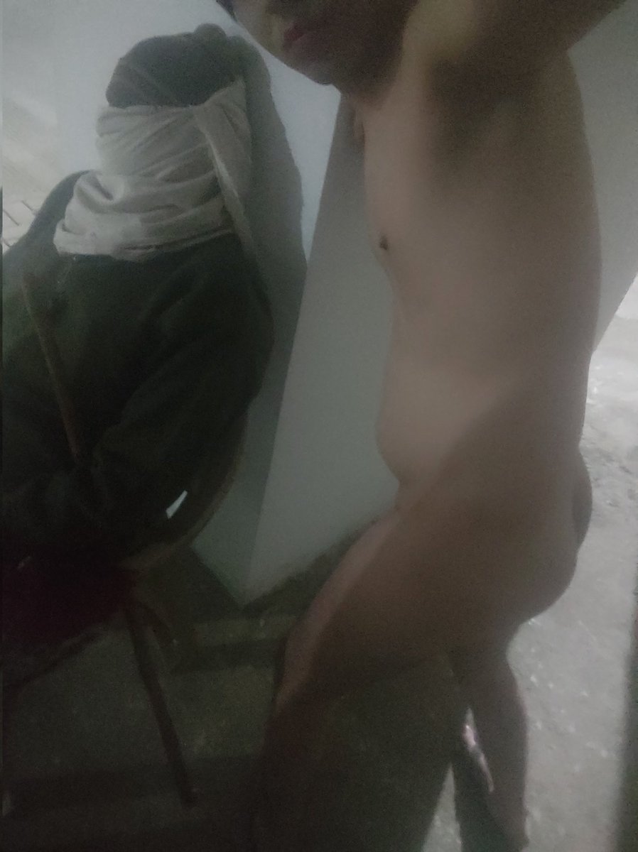 KinkyGaybottomI's tweet photo. Security My ASS!!! 😄😄😄😁😁😁 #GAY #gayfatass #nude #ass #dadjokes #fuck #twink #BoysLove https://t.co/HtzJOmfFcU