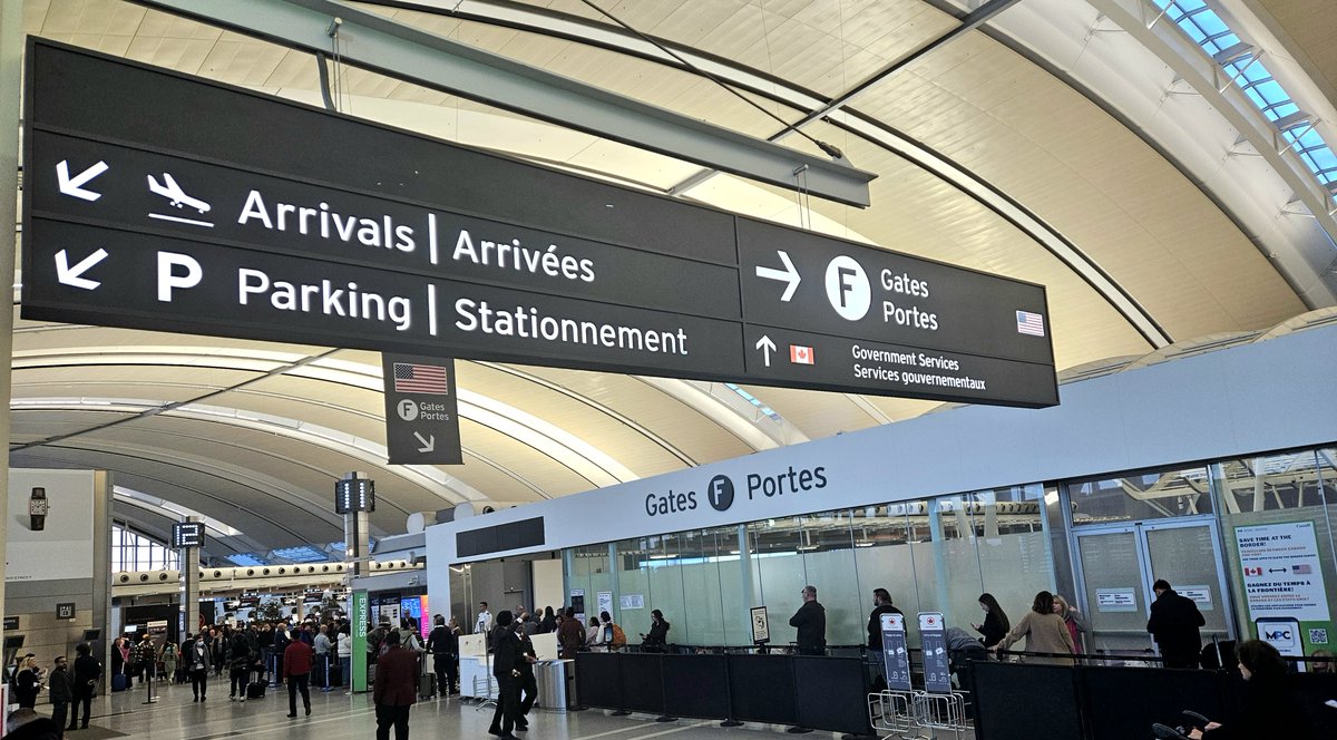 Toronto Pearson tweet media