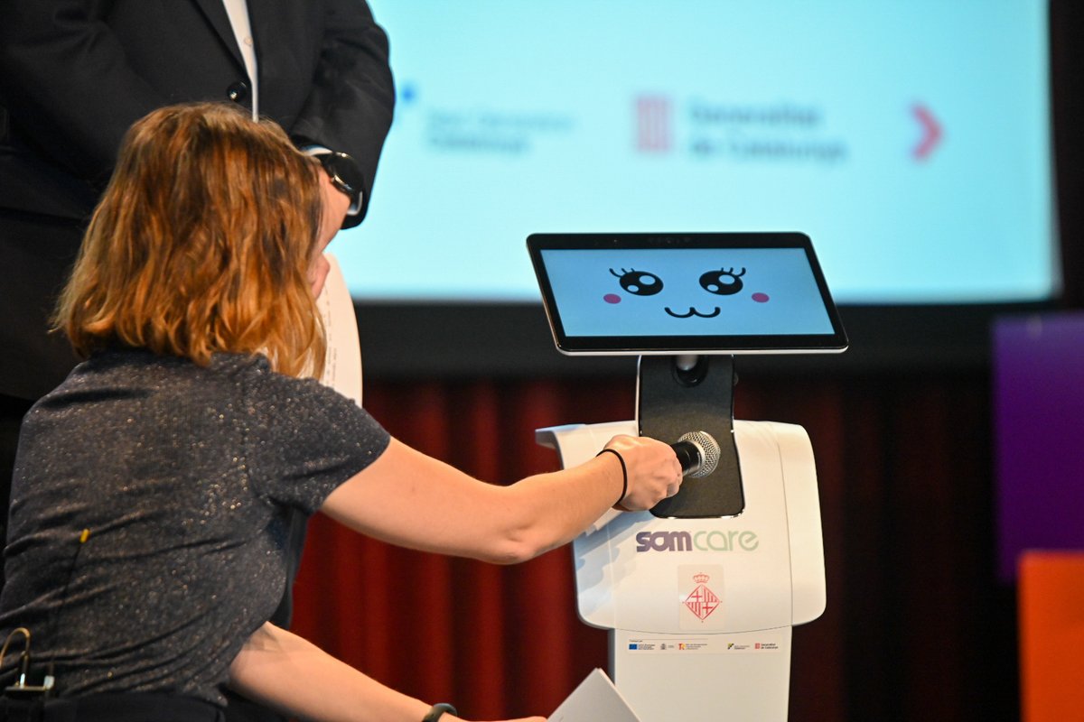 39 M€ del fons #NGEUCat es destinen a #innovació, a projectes com:

▶️Ecuida de la <a href="/Fundperetarres/">Fundació Pere Tarrés</a>
▶️ARI, el robot assistent creat per Jaume Saltó
▶️#PassaportEdunauta de la <a href="/FundacioBofill/">Fundació Bofill</a>

#MésInversióMésDrets