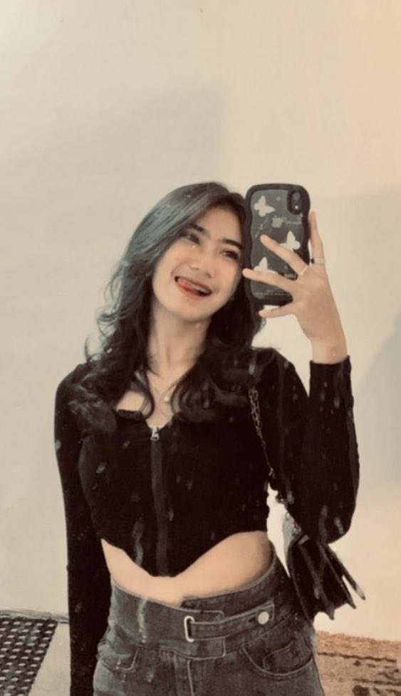 cece_yuli's tweet photo. hallo ka , aku masih sty vicies or beo yah 081368978715 #vcs #VCS #lokercot #vcsbugill #vcsgratis #vcsreal #vcstrusted #vcshijab 
#bandung #bandungreal #bandungcod #codbandung #semarangcod #jogjacod #solocod https://t.co/hsrI30Uy3V
