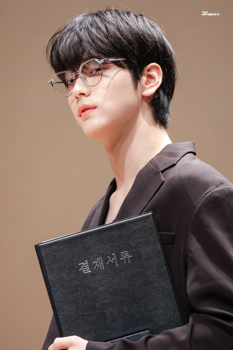 Lepusoobin's tweet photo. 231023 투바투 뮤직플랜트 뮤플 팬싸  
#수빈 #SOOBIN #スビン #FREEFALL #TXT #투바투 #투모로우바이투게더 #TOMORROW_X_TOGETHER https://t.co/RJsAHedNvo