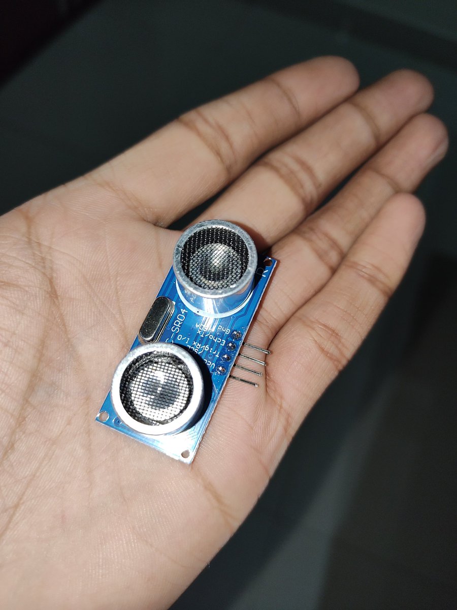 utkarshdev_'s tweet image. A new component arrived.
This is an ultrasonic transducer or you can say it&apos;s an ultrasonic sensor.
Used in many #arduino projects for distance measurement , obstacle detection and much more....
#ultrasonicsensor #transducer #buildinpublic