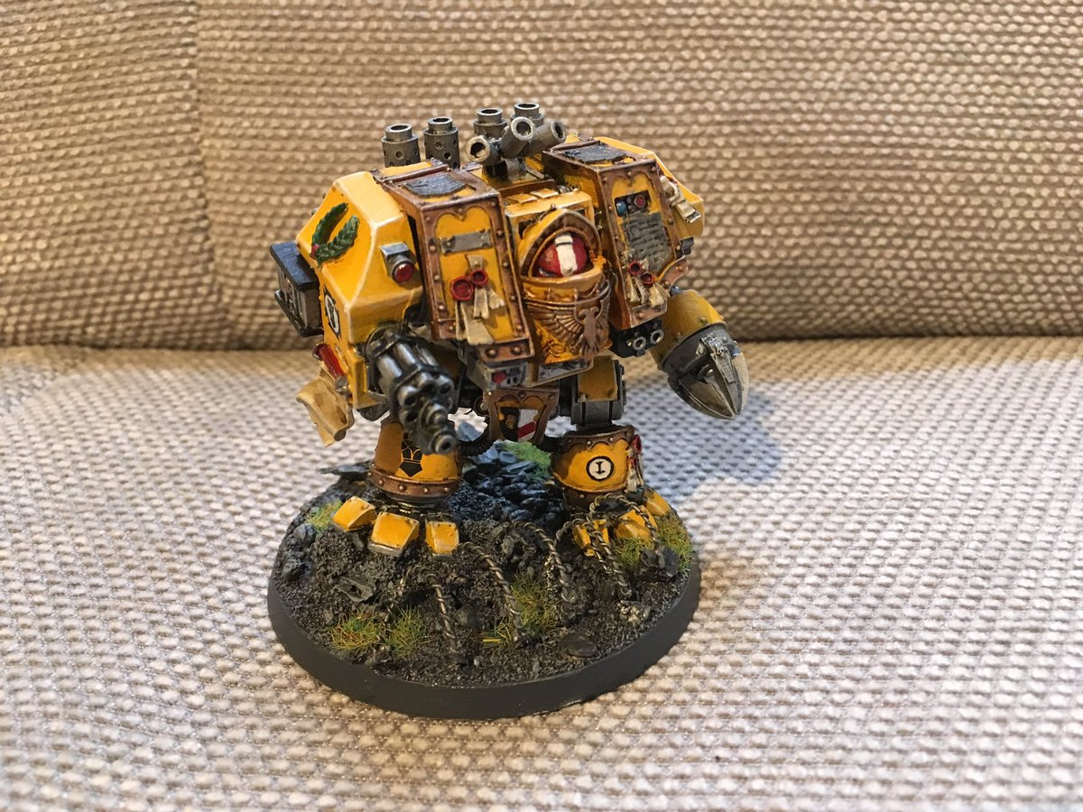 Foehamm0r's tweet photo. @warhammer Should I paint something that‘s not a Dreadnought? 🤔 https://t.co/xCKv7h5eVw