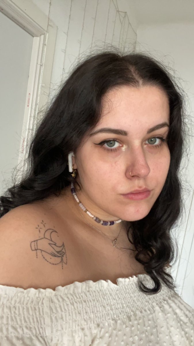 loreenmsrd tweet picture