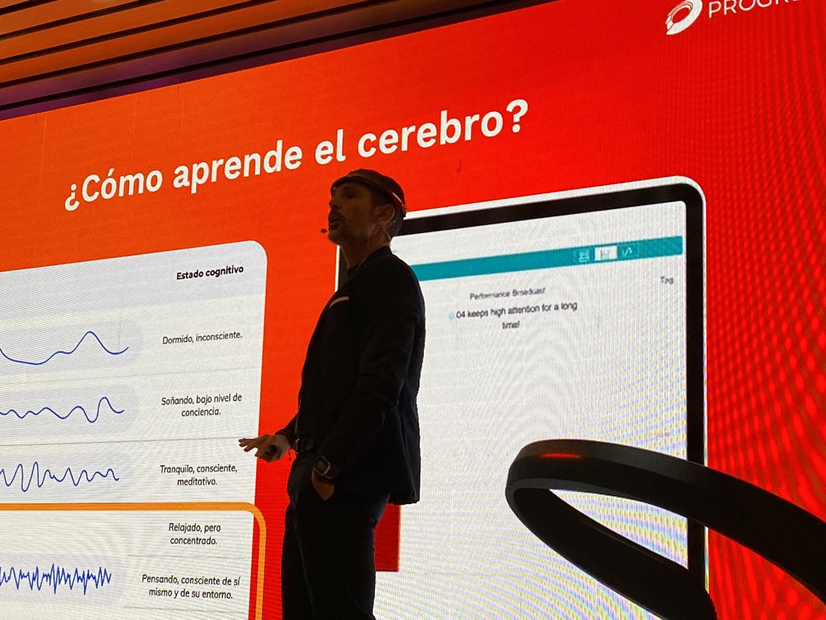 iarrimadas's tweet photo. La atención es fundamental para aprender en la era multitarea. La atención de los alumnos no se reclama, se conquista! @EMILIOTORRESEDU #CongresoIA @escacyl https://t.co/thLfHf5OMS