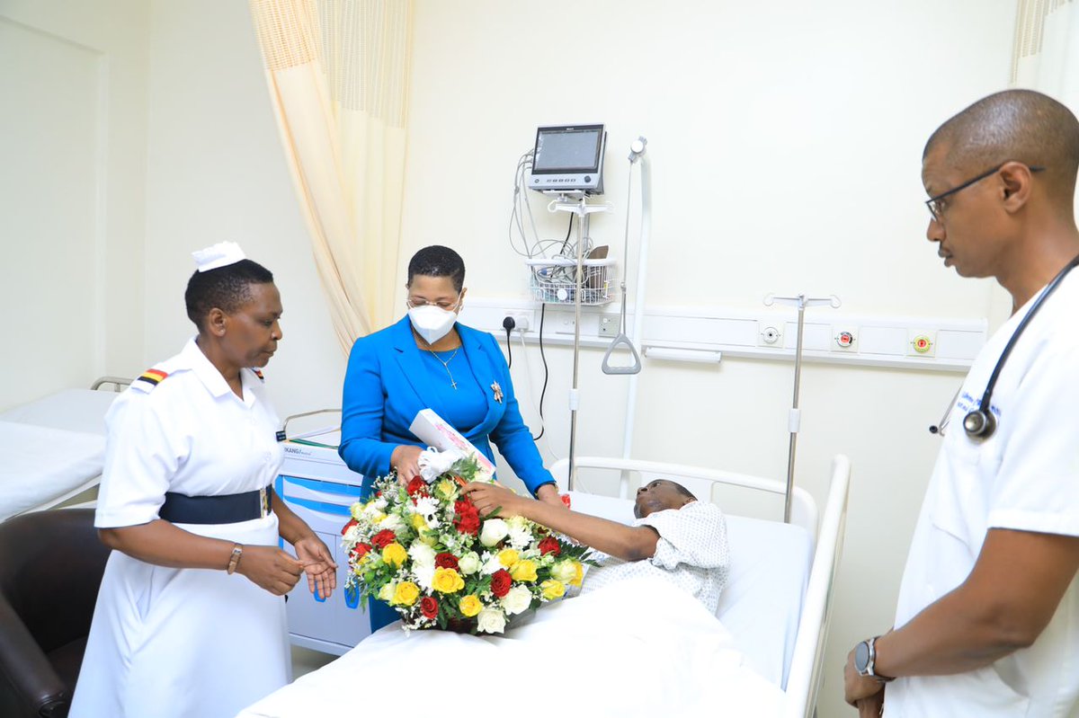 stv_select4fun's tweet photo. PHOTOS: The Speaker of Parliament Rt. Hon. @AnitahAmong today was at at Nsambya Hospital to pay a visit to the ailing Kawempe North MP, Mr Muhammad Ssegirinya.
#STVUpdates https://t.co/M5HdL1THgx