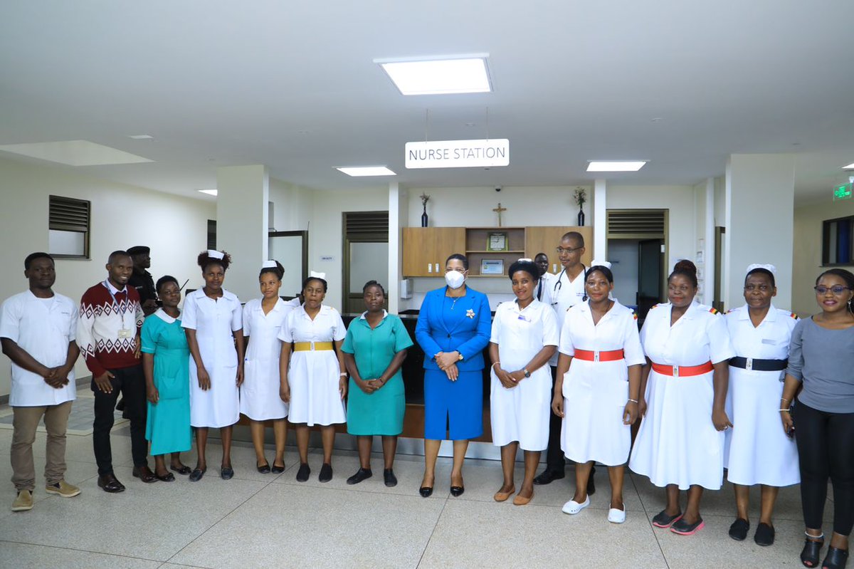 stv_select4fun's tweet photo. PHOTOS: The Speaker of Parliament Rt. Hon. @AnitahAmong today was at at Nsambya Hospital to pay a visit to the ailing Kawempe North MP, Mr Muhammad Ssegirinya.
#STVUpdates https://t.co/M5HdL1THgx