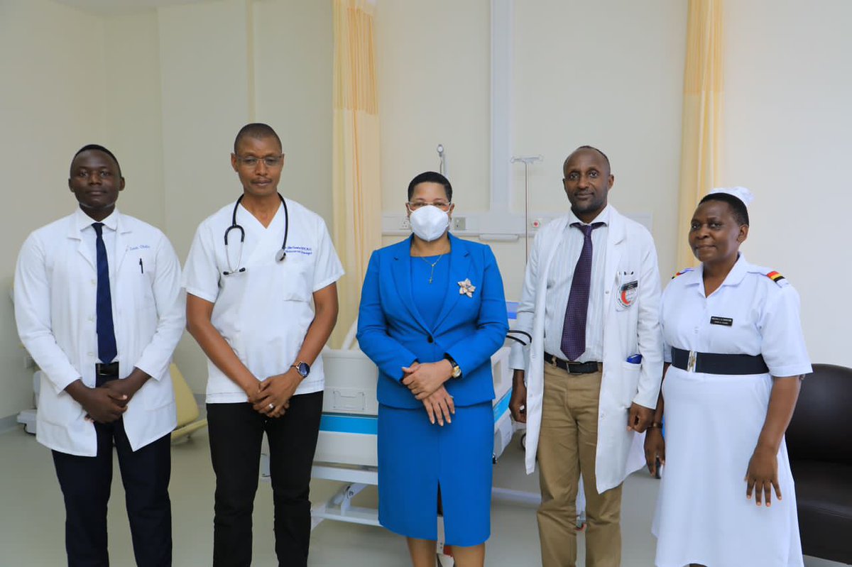 stv_select4fun's tweet photo. PHOTOS: The Speaker of Parliament Rt. Hon. @AnitahAmong today was at at Nsambya Hospital to pay a visit to the ailing Kawempe North MP, Mr Muhammad Ssegirinya.
#STVUpdates https://t.co/M5HdL1THgx