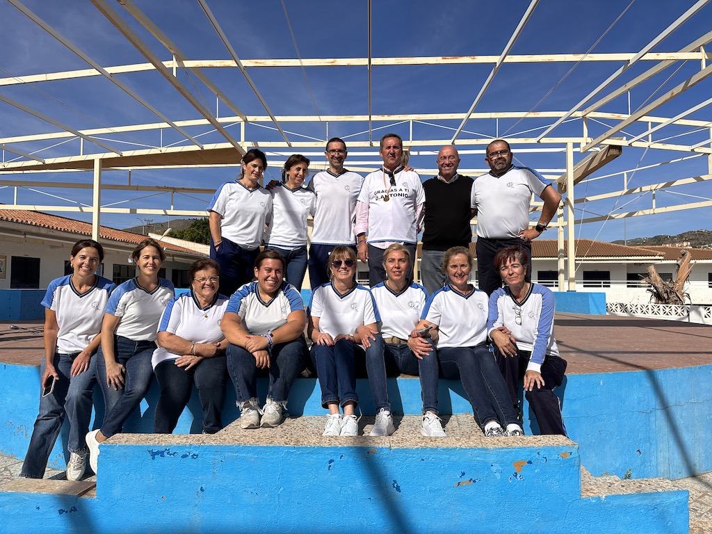 Después de toda una vida dedicada a la educación en el Colegio La Marina, decimos adiós a Don Antonio. Al que le deseamos la mejor de las suertes en esta nueva etapa que comienza.
¡Gracias infinitas!
lamarinacev.es/gracias-infini…