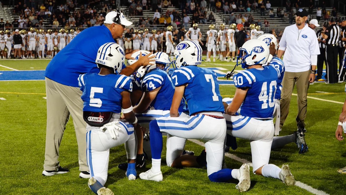 GarrettAmes2's tweet image. Game day- get up get after it go be great first round boys #LETSEAT @AL6AFootball @MJBlueDevils @pmelite7 #leaveitallonthefield