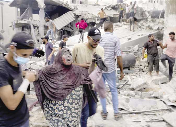 اللهم الطف باخواننا 
المسلمين المستضعفين 
في: فلسطين 
اللهم كن لهم مؤيدا 
ونصيرا ومعينا وظهيرا 
اللهم اجعل لهم من كل 
هم فرجا ومن كل ضيق 
مخرجا ومن كل بلاء عافية