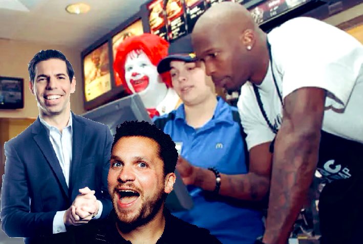 DamonAmendo's tweet photo. It’s a Feel Good Friday! Let us know:
🍔Where you are
🍔What’s good this weekend
I’ll read them at 8:45a ET. #Ocho #HappyMeal #Remember17 #CheddarBob #ILoveYouGuys #ShamrockShake https://t.co/9nGH3k2F7J