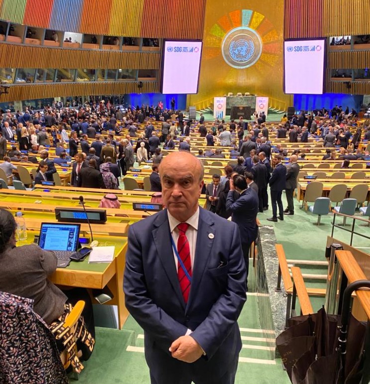 OEIParaguay's tweet photo. 👏 ¡Estamos de celebración! 

La @ONU_es declara organismo observador a la OEI, lo que nos permitirá seguir impulsando la #cooperación y el trabajo conjunto. 

Todos los detalles: https://t.co/fhFG0mTkLG https://t.co/PX3DCULABu