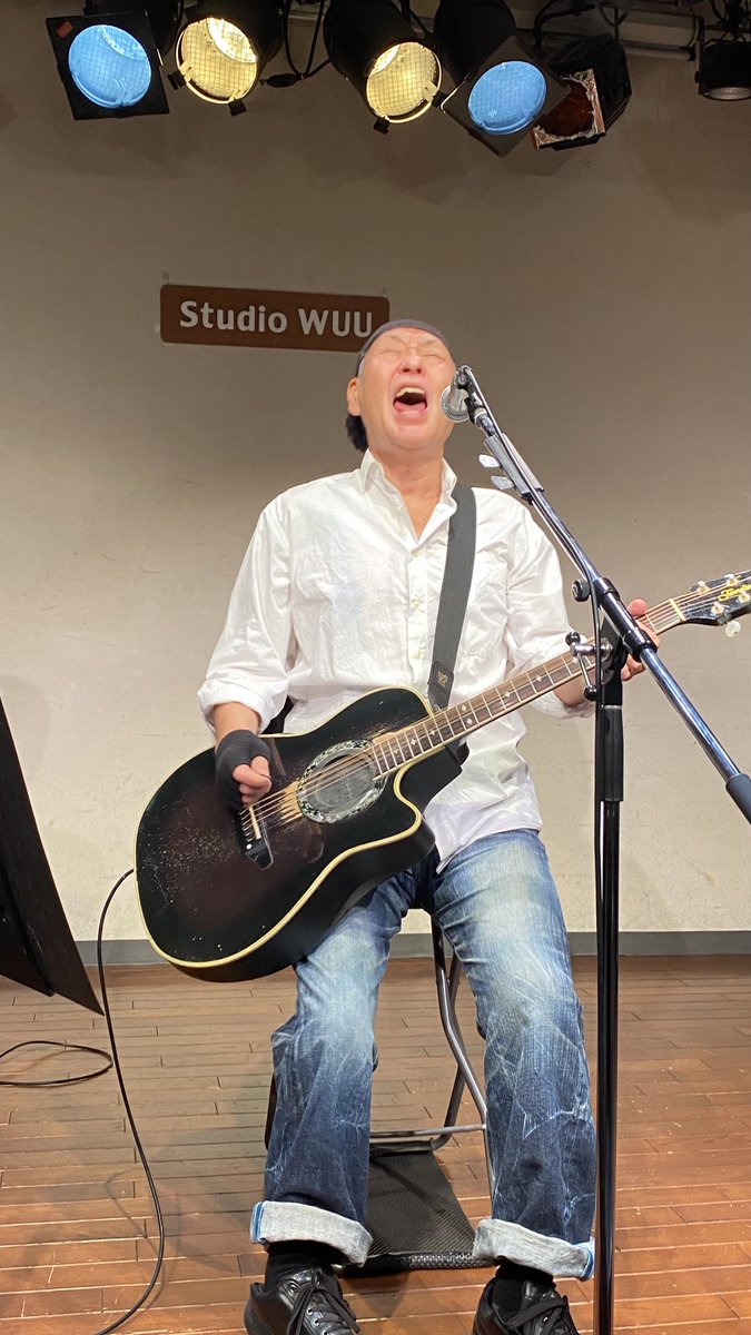 kenchiro0710's tweet photo. 千葉県・柏のライブハウス『STUDIO WUU』で行われた「泉谷しげる全力ソロライブ90分」今回も安定のほぼ120分。「失われた時を求めて」はやっぱいい曲。また演ってほしいな。大盛り上がりで終演。
#泉谷しげる #全力ソロライブ #STUDIO_WUU https://t.co/4G4Qn9y2FR