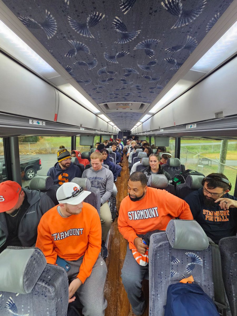 StarmountRams's tweet photo. Rams on their way!! 🧡💙 https://t.co/e3qsNsxzSt