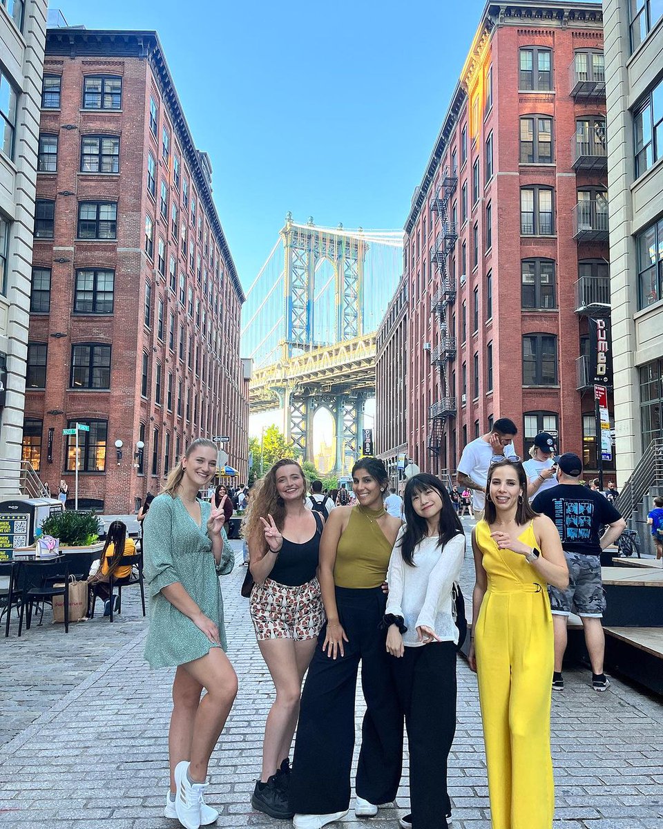 Salsa dancing in New York? ❤

Sign us up! 💃

Image credits: Kaplan International Languages - New York Central Park 

#KaplanExperience #DiscoverNewYork #LearnEnglish #StudyAbroad