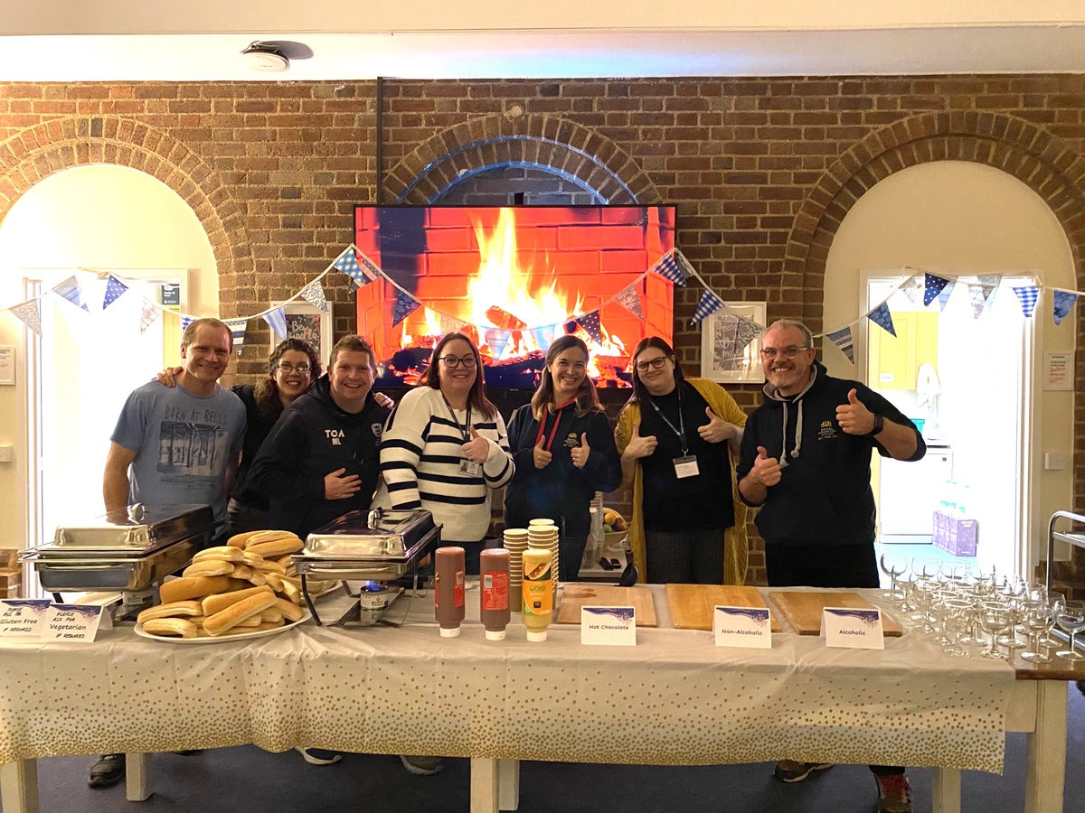 Team Blake - we’re ready for the fireworks!!! 🎆🎇🌭🍷☕️⁦@RHSSuffolk⁩ #partofRHS