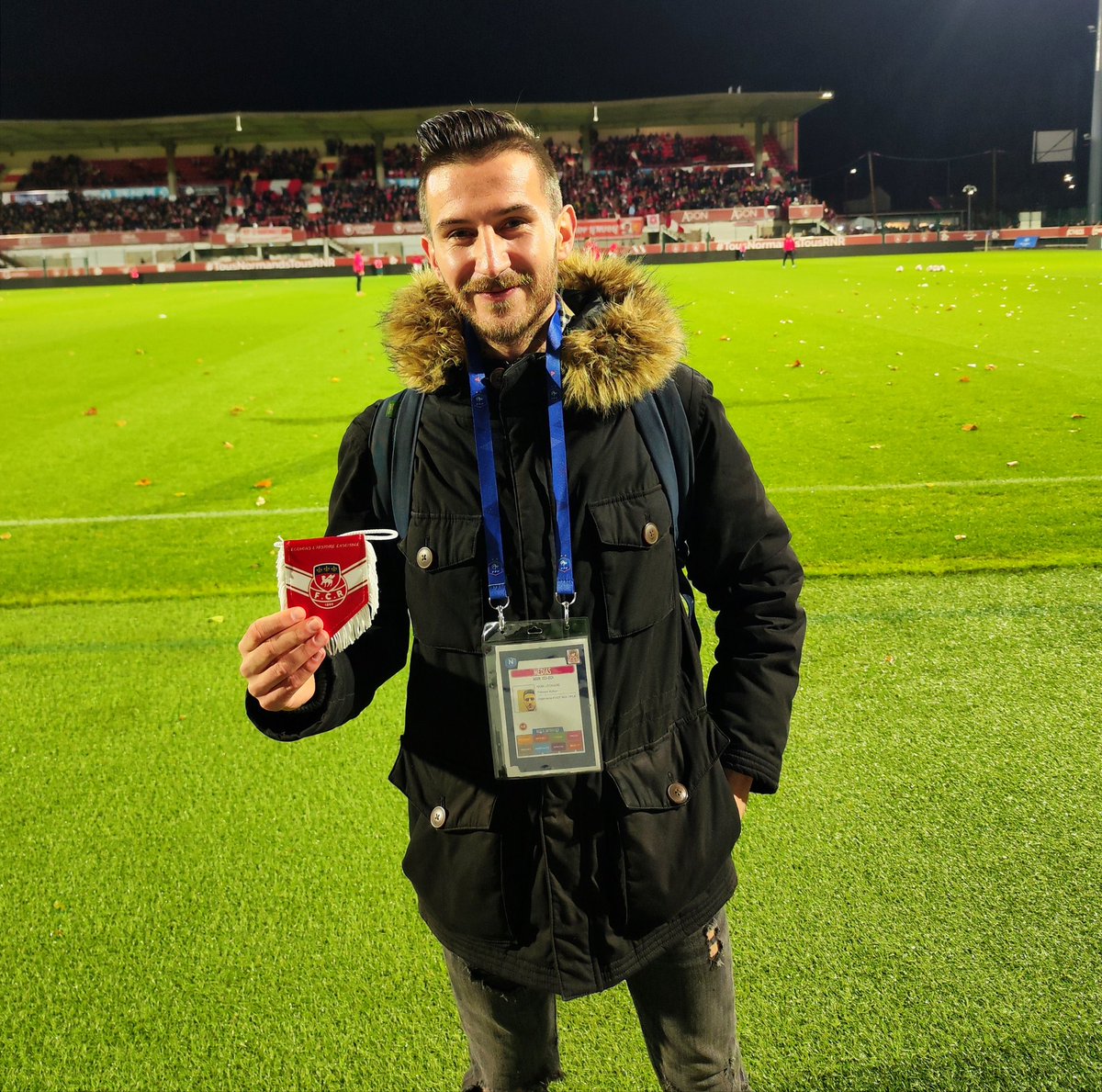 🤳 #𝗦𝗼𝘂𝘁𝗶𝗲𝗻𝗙𝗼𝗼𝘁𝗠𝘂𝗹𝘁𝗶𝗽𝗹𝗲 : Véritable globe-trotteur du football amateur et professionnel, 𝗔𝗿𝘁𝗵𝘂𝗿 𝗟𝗲́𝗼𝗻𝗮𝗿𝗱 "<a href="/footmultiple/">Foot Multiple</a>" 𝗲𝘀𝘁 𝗽𝗮𝗿𝗺𝗶𝘀 𝗻𝗼𝘂𝘀 𝗰𝗲 𝘀𝗼𝗶𝗿 𝗮̀ 𝗗𝗶𝗼𝗰𝗵𝗼𝗻. 🔴⚪

#TeamFCR #Rouen #Normandie