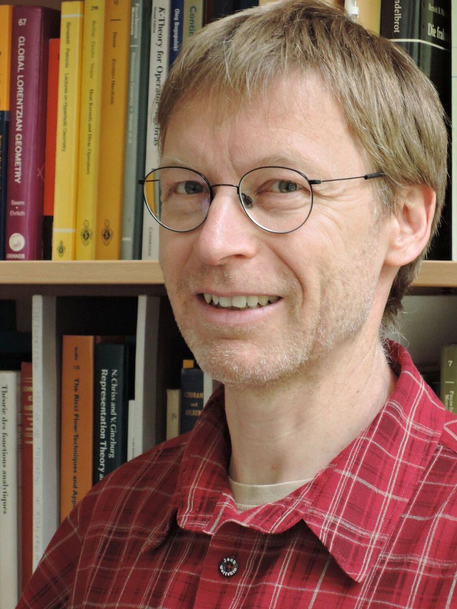 uniGoettingen's tweet photo. Congratulations to researchers at our Uni: Prof Mani and her team for new Research Training Group (RTG) on “Curiosity”; and Prof Schick and his team for the extension of #PureMaths RTG “Fourier Analysis and Spectral Theory”: https://t.co/lJmvTIW5zZ - Thanks to @dfg_public https://t.co/mMFIMdKgyN