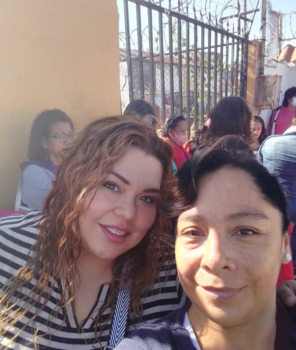 anaarciarangel's tweet photo. #EquipoUnidoFuerzaInfinita #EquipoADMM. #TultitlanZonaOriente ,
 #Distrito38
Somos un equipo lleno de liderazgos y con mucha LEALTAD https://t.co/z0FUvhd8cJ