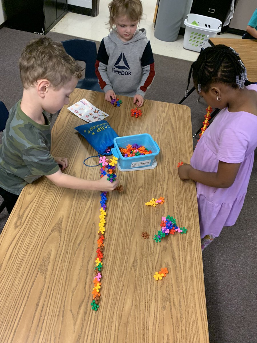 VaughanRockets's tweet image. Building with Bullis was an huge hit with our K-2 Rockets for @PBISRewards Experience Day! #SOARon @instruct2learn