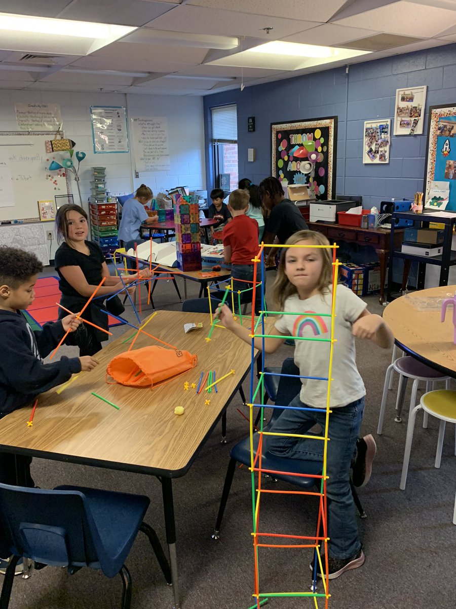VaughanRockets's tweet image. Building with Bullis was an huge hit with our K-2 Rockets for @PBISRewards Experience Day! #SOARon @instruct2learn