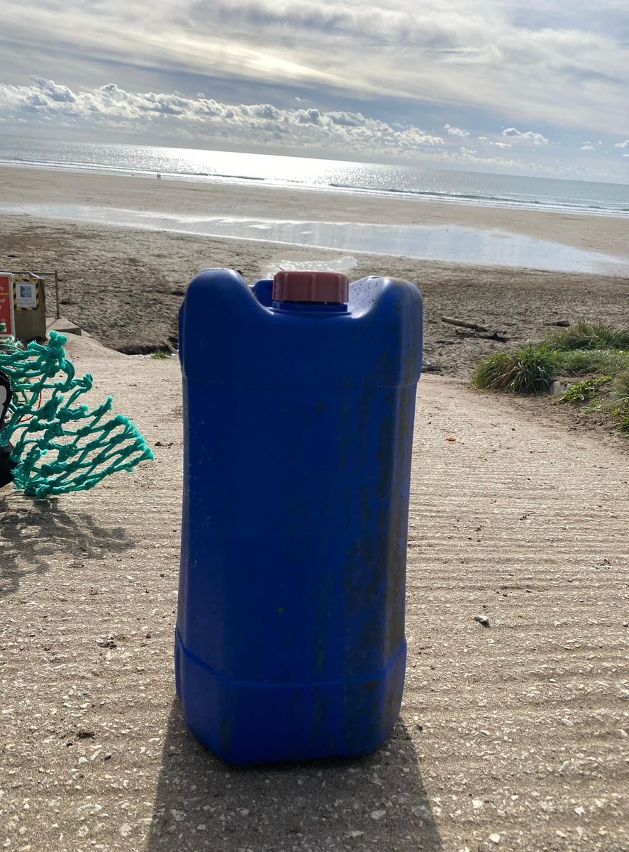 WE NEED YOUR HELP in sourcing hard #oceanplastics!

If you see anything like this on your local #beach or know of someone who has been collecting these items not knowing what to do with them, please get in touch.

Email: behaviourchangecornwall@gmail.com

#cornwall #cornwallbeach