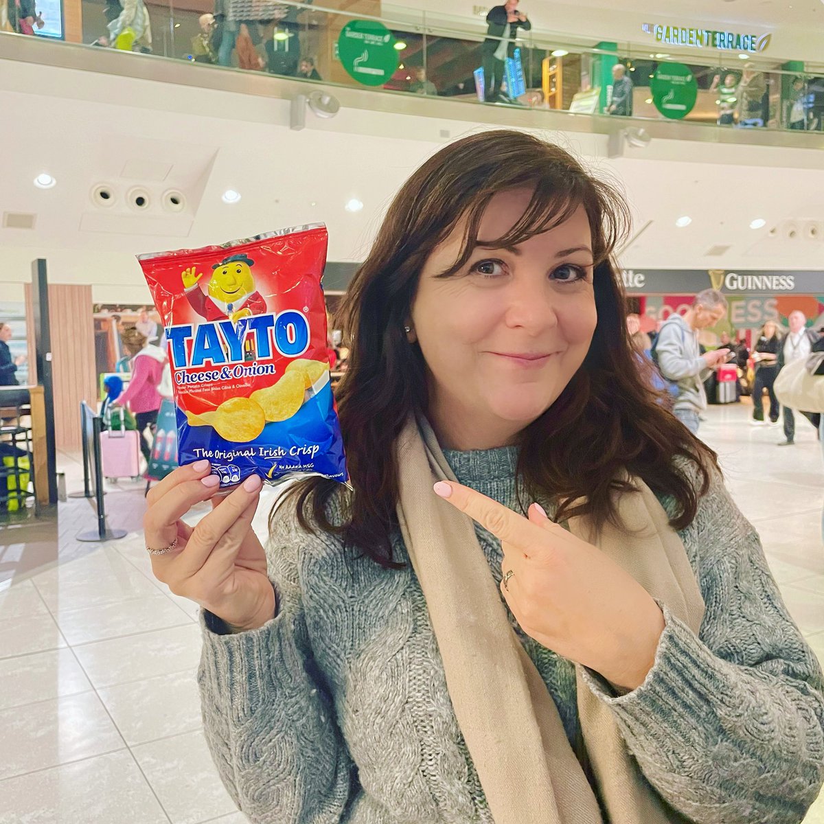 Only in Ireland…Tayto!🇮🇪 😋#lisastanleymusic #Tayto #ireland #crisps #nostalgia