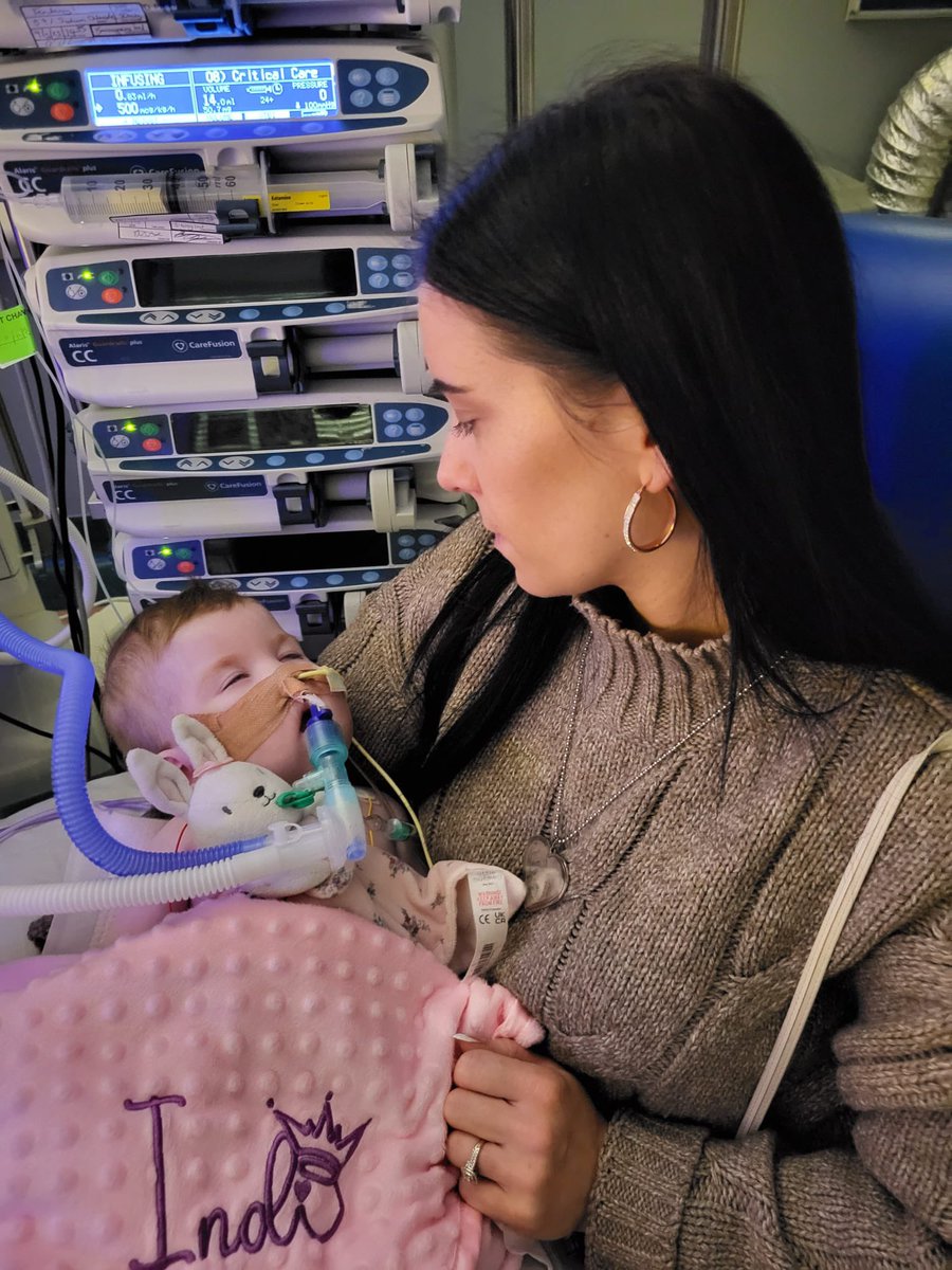 jacopocoghe's tweet image. BREAKING NEWS #IndiGregory - Parents' appeal rejected and recourse to the Hague Convention for her transfer to Italy denied. The new deadline for Indi's basic life support withdrawal is set for Monday.

The obstinacy of the British judges in wanting to end the life of this little…