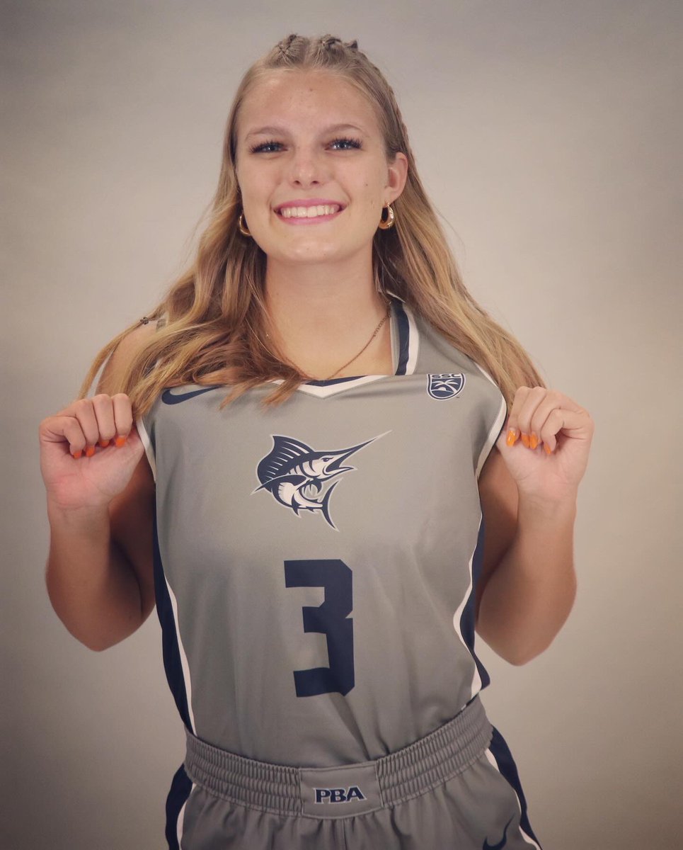 SailfishWBB's tweet photo. Wishing a VERY SPECIAL HAPPY GAMEDAY BIRTHDAY to freshman Zoe Wortinger 🎉 @ZoFlow7 
#FEARtheFISH 🐟🏀🥳 https://t.co/yvp0CQqAXJ