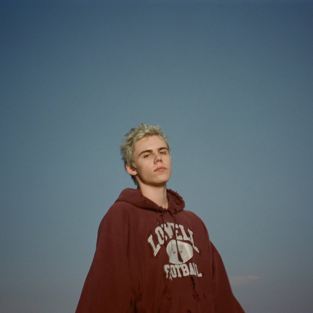 itopmusiccom's tweet image. #TheKidLaroi is all grown up in his new album #THEFIRSTTIME, out now 🖤