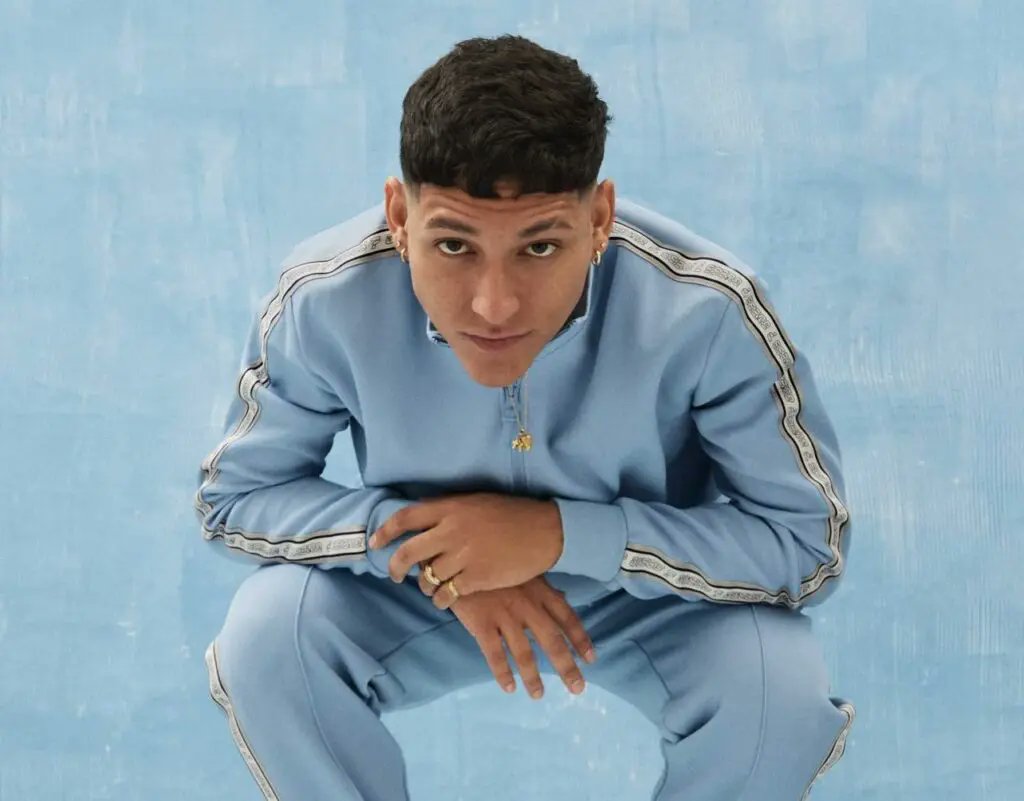 Formula_Music's tweet photo. 🍑🔥🌈🤩
#EasyBoy es el nuevo TEMÓN de @alfonsolacruzz.
¡Aquí su espectacular videoclip!
https://t.co/qgbZptflvo https://t.co/rdtfyqQ5ro