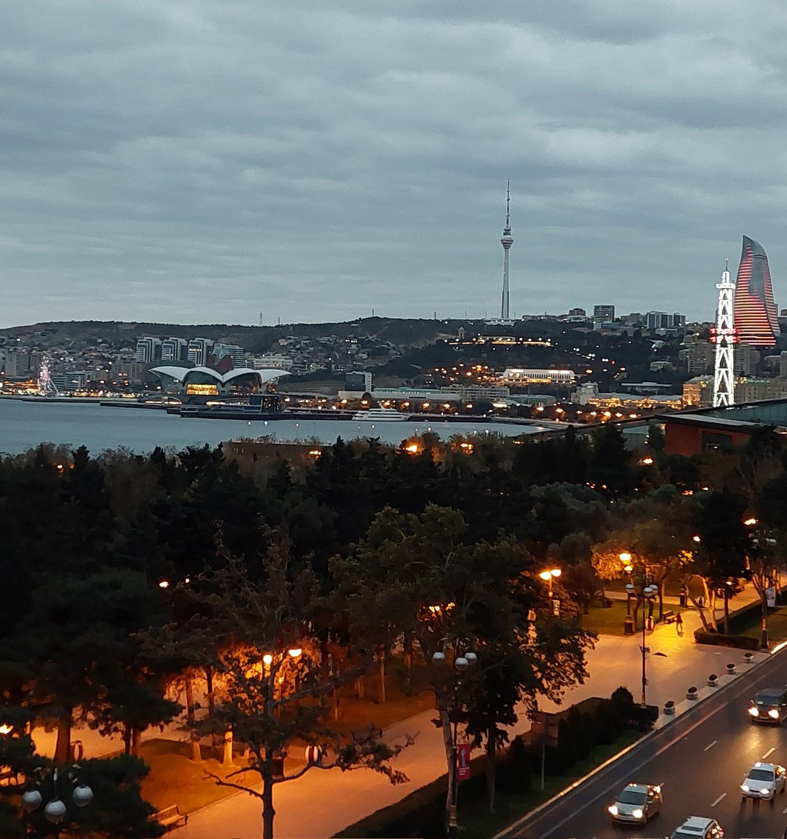 Anne Thompson-Əhmədova tweet media