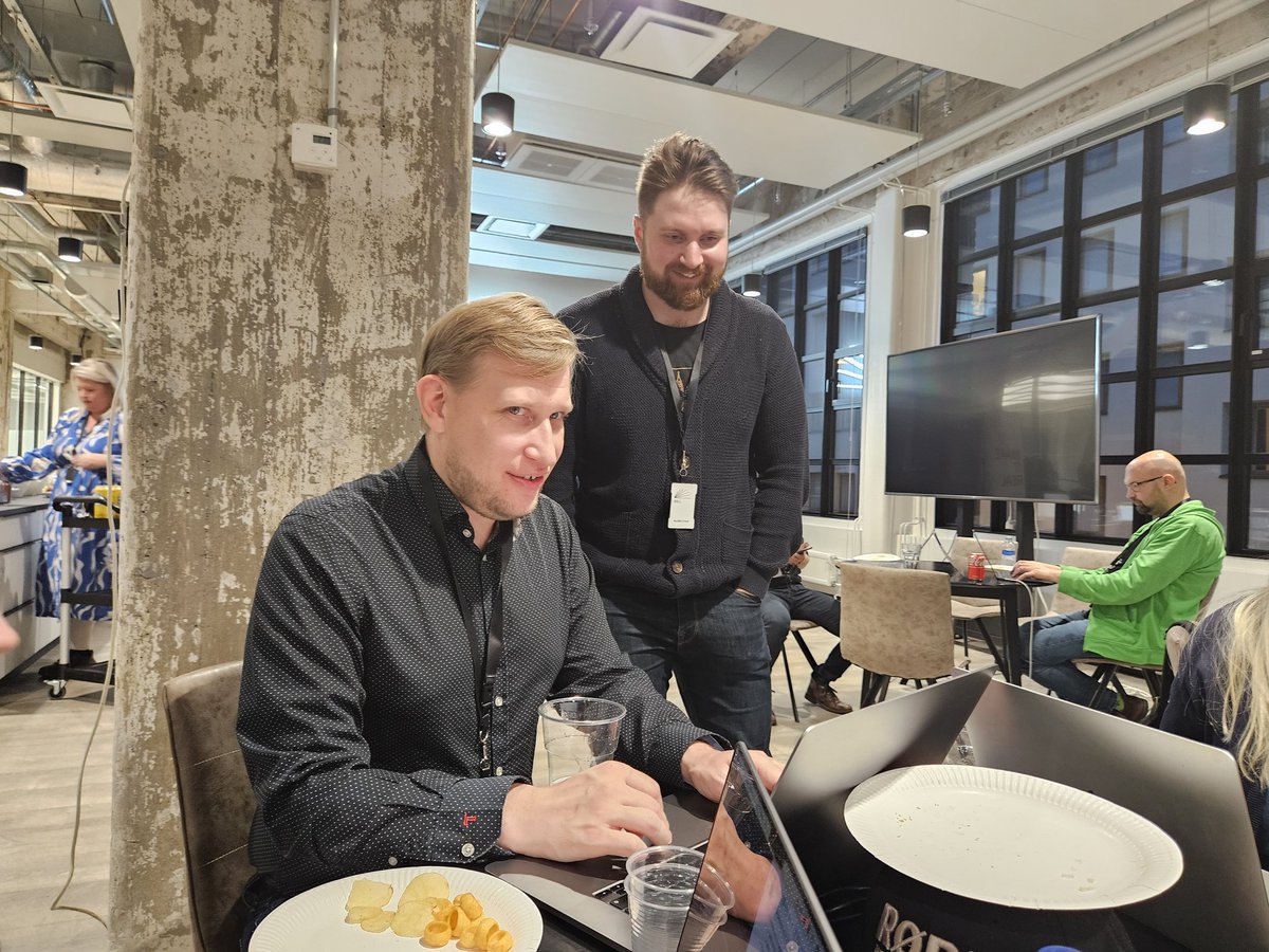 Tänään oltiin <a href="/druidfi/">Druid</a> porukalla parantamassa maailmaa #drupal kontribuutioiden avulla <a href="/SiiliSolutions/">Siili Solutions</a> hostaamassa tapahtumassa. @laurii1 hoiti mentoroinnin tapansa mukaan viimeisen päälle :)