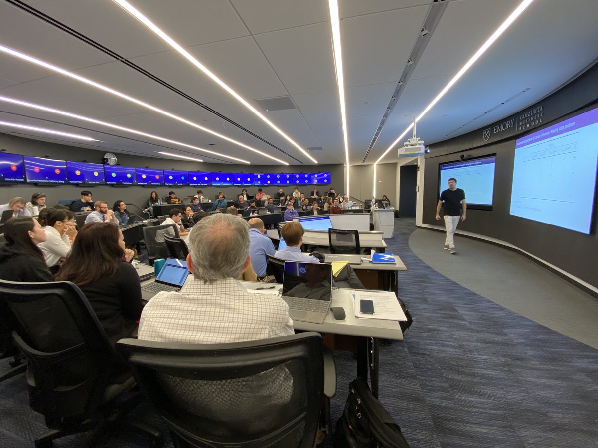 @EmoryEconomics's @pedrohcgs gives a one-day workshop on state-of-the-art Causal Inference using Difference in Difference methods. Sponsored by Emory Dept of Economics & @EmoryGoizueta included faculty and graduate students from around @EmoryUniversity & Atlanta.