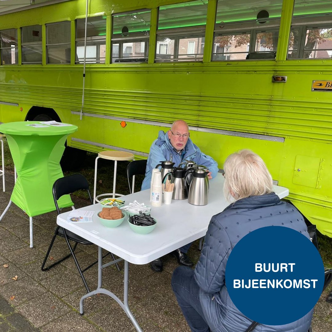 Het buurtteam Windmolenbroek rijdt in een Amerikaanse schoolbus naar een aardgasvrije toekomst! DuurzaamWindmolenbroek en ToekomstSterk hielden hun tweede buurtbijeenkomst en kregen meer dan 160 reacties! Almelo is klaar voor groen! 🚌🌱 #AardgasvrijAlmelo #DuurzaamWindmolenbroek