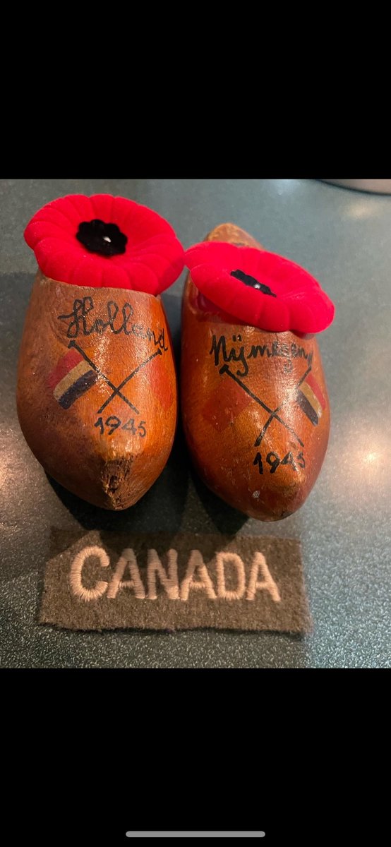 StevenPonFarr1's tweet photo. @TheLadyFlavell @YouTube ๐โค๏ธMy late father says thanks Gillian.
#ChrisChreston
#3rddivison #armouredcorp
#LestWeForget https://t.co/vYel9l1R1U