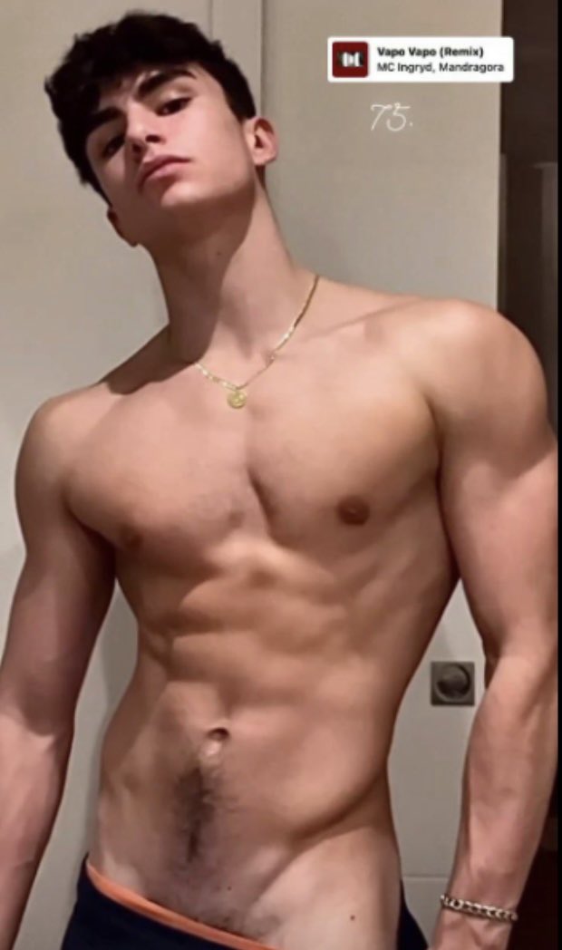 liroymalionew's tweet photo. #nude #3vanez #bite #abdo https://t.co/mKULaudI5x